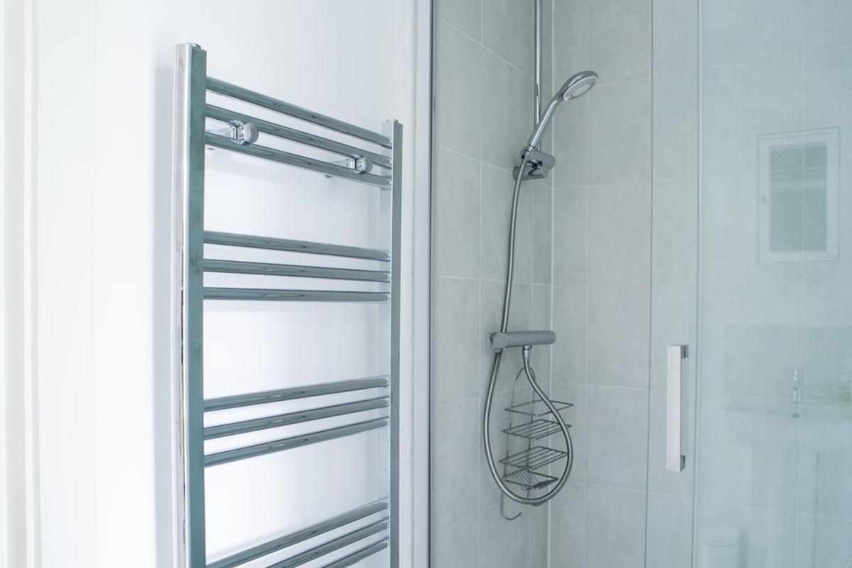 New Snug Doubleensuite In Central Forest Row Bagian luar foto