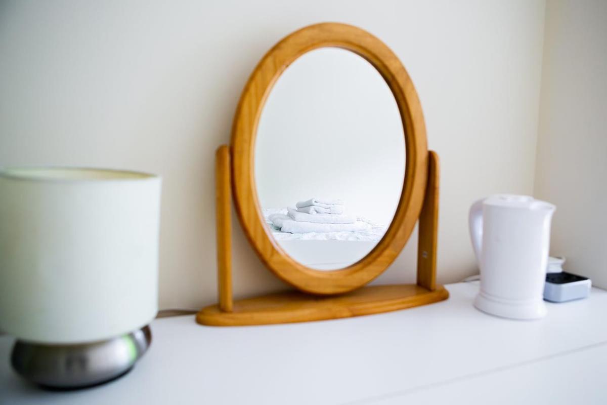 New Snug Doubleensuite In Central Forest Row Bagian luar foto
