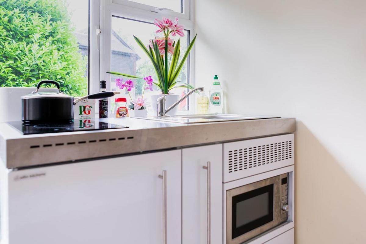 New Snug Doubleensuite In Central Forest Row Bagian luar foto